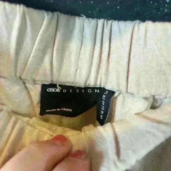 Women’s ASOS Linen Shorts - Picture 3 of 4